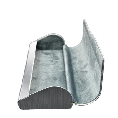Proceso de estampado piezas de flexión de metal de aluminio con tapa larga carcasa con certificado CE