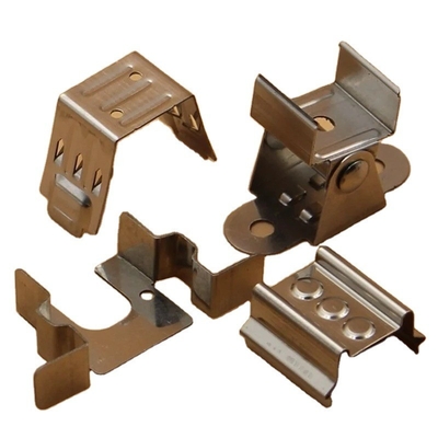 Productos de hardware de precisión de suministro directo en acero inoxidable con clips metálicos personalizados