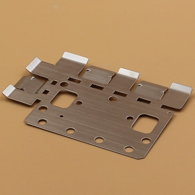 Proceso de estampado de metal personalizable para equipos XS-214-005