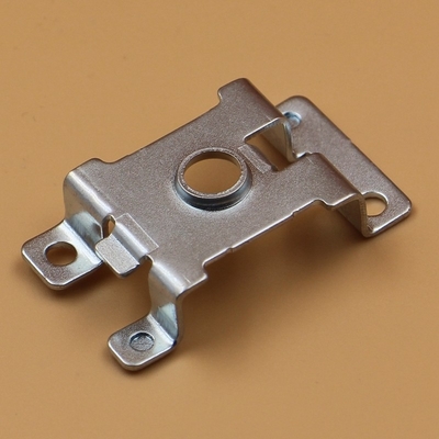 Proceso de estampado de metal personalizable para equipos XS-214-005