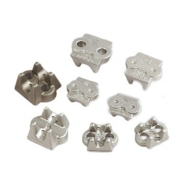 Hardware de procesamiento CNC Forja caliente personalizada con material de acero inoxidable y precisión