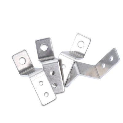 Muebles para camas de niños Parte OEM CNC Componentes de hardware Bracket de esquina de acero inoxidable