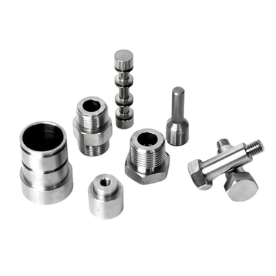 Productos de hardware de precisión de procesamiento de torno CNC personalizados con proceso de estampado