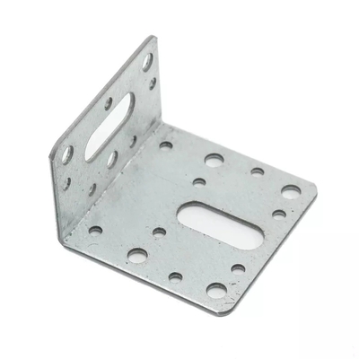 Proceso de estampado de soportes de ángulo metálicos de tipo L de 90 grados para productos de hardware de precisión