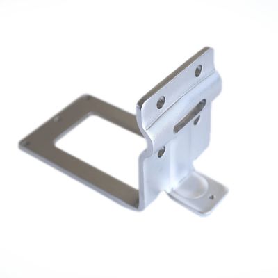 Productos de maquinaria de precisión Radiadores mecanizados y piezas metálicas de láminas de lavabo de aluminio