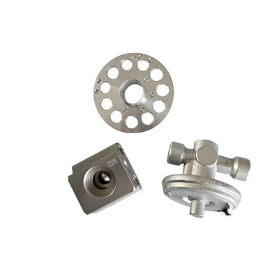 Servicio de forja en frío de precisión para piezas de acero de aleación de carbono en fábricas