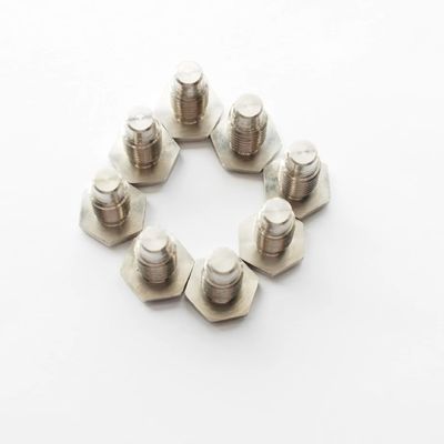 Productos de maquinaria de precisión para procesamiento de maquinaria CNC Partes de tornillos para el proceso de estampado